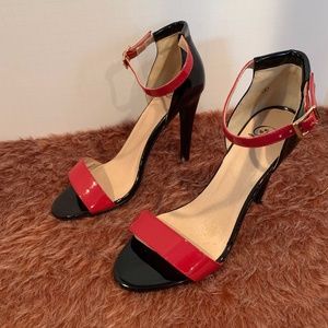 Heart In D Blk/Rd patent High Heeled Strap Sandal